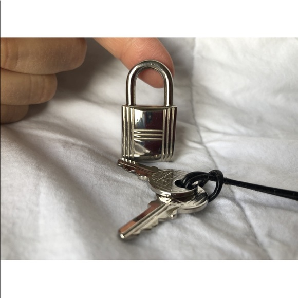 Pre loved Hermes Herline MM tote nylon canvas - Picture 9 of 10